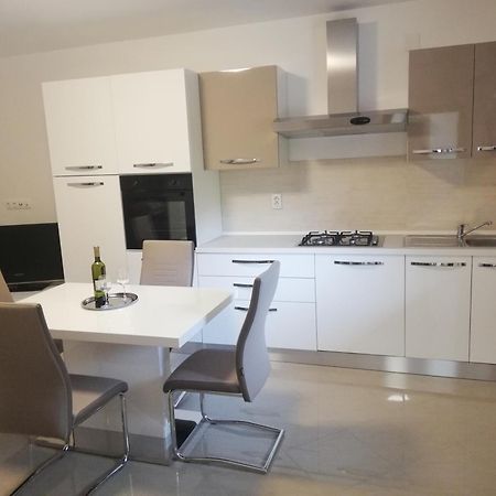 Guesthouse Vesna سينج المظهر الخارجي الصورة